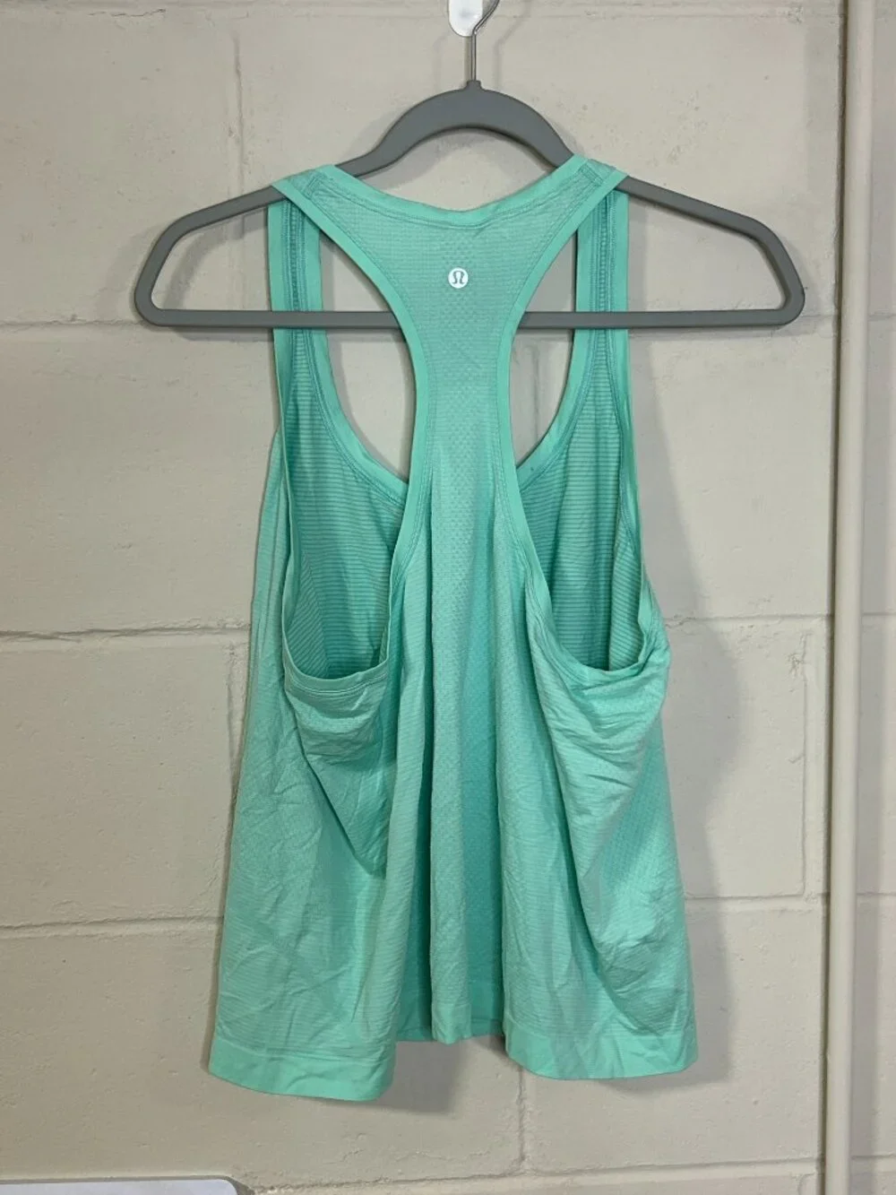 Lululemon Top Womens 14 Swiftly Tech Racerback Tank 2.0 Race Running Mint